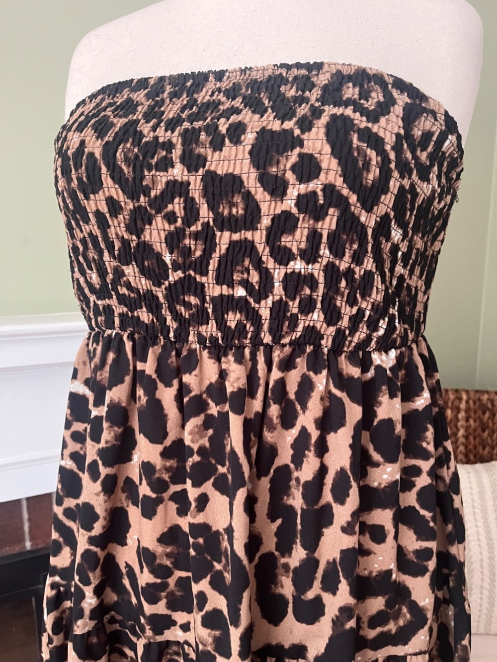 Leopard Print Strapless Smocked Tiered Midi Dress NWOT - Size 2X Approx - Picture 3 of 6